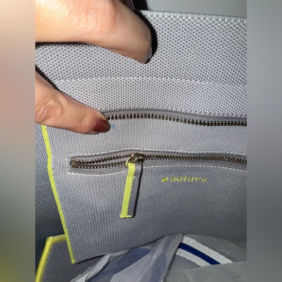 Gorgeous Rothys large shoulder bag - Picture 9 of 10